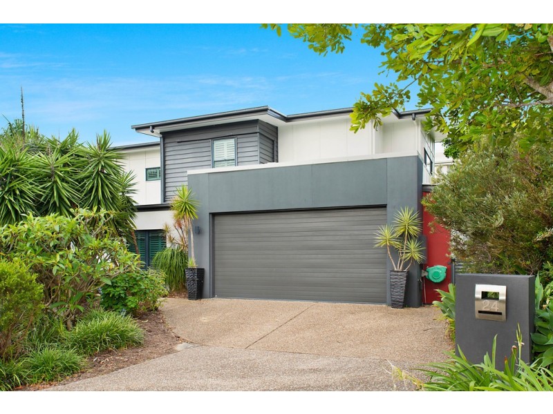 24 Dicky Beach Close, Dicky Beach QLD 4551