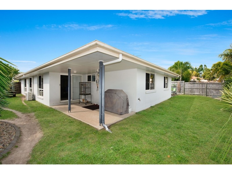 16 Eastern Rise, Little Mountain QLD 4551