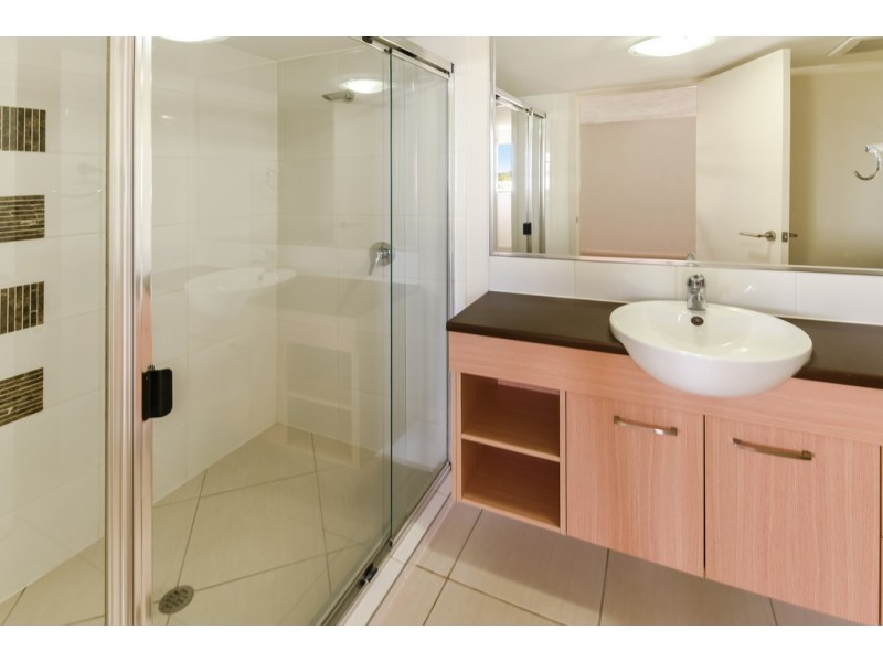 Unit 22/10 Grand Parade, Parrearra QLD 4575