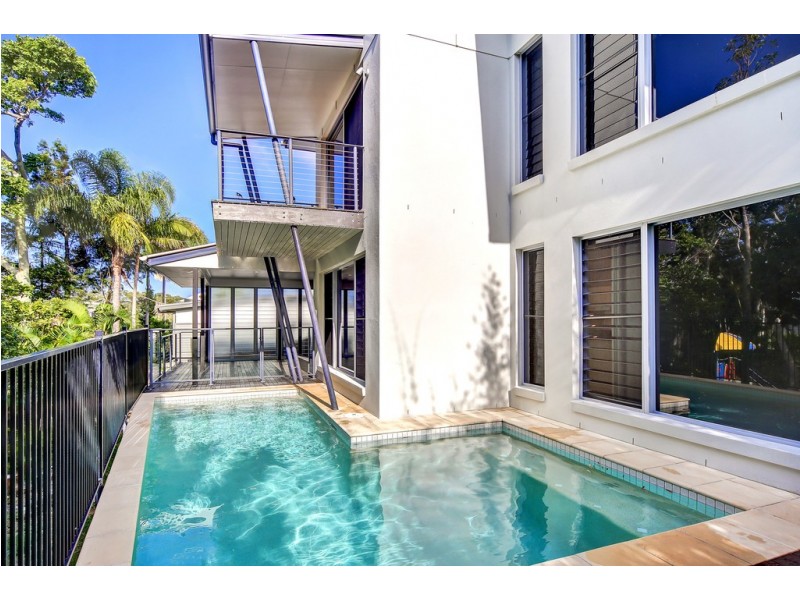 4 Dicky Beach Close, Dicky Beach QLD 4551