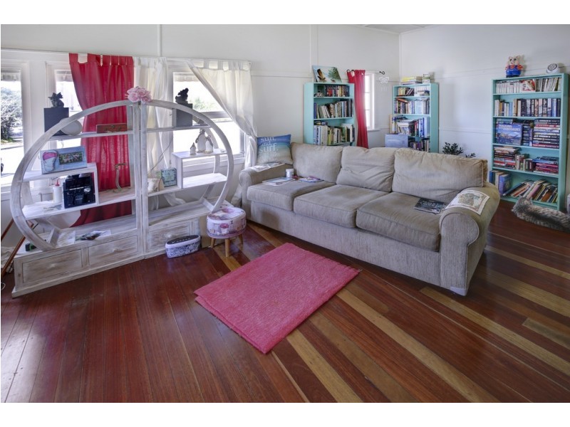 18 Landsborough Parade, Golden Beach QLD 4551