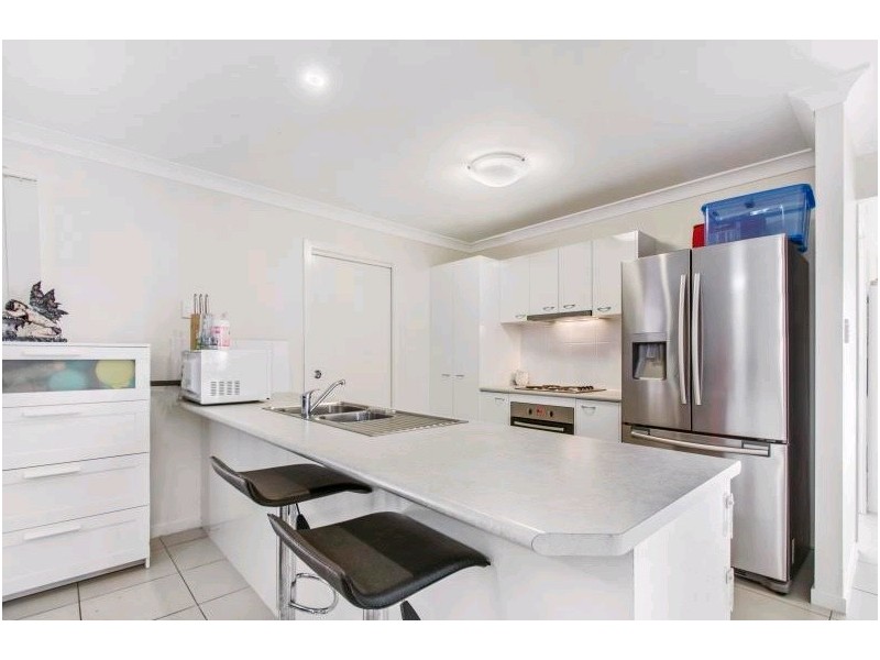 9 Highland Terrace, Little Mountain QLD 4551