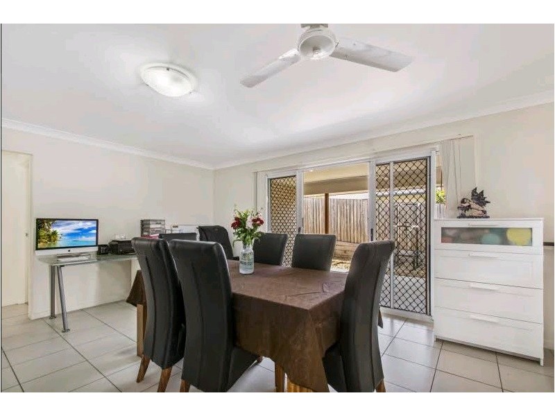 9 Highland Terrace, Little Mountain QLD 4551