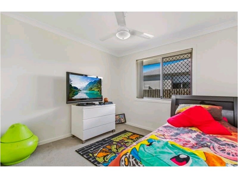 9 Highland Terrace, Little Mountain QLD 4551