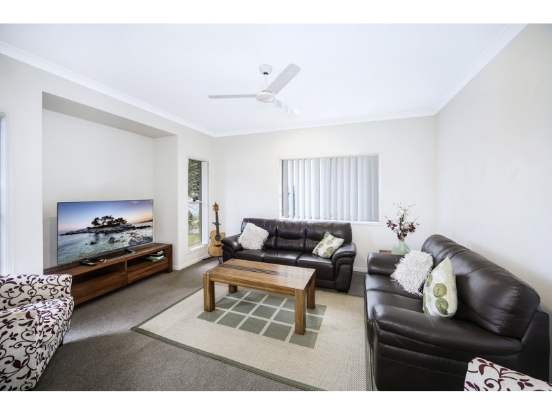 6 Cottonwood Street, Meridan Plains QLD 4551