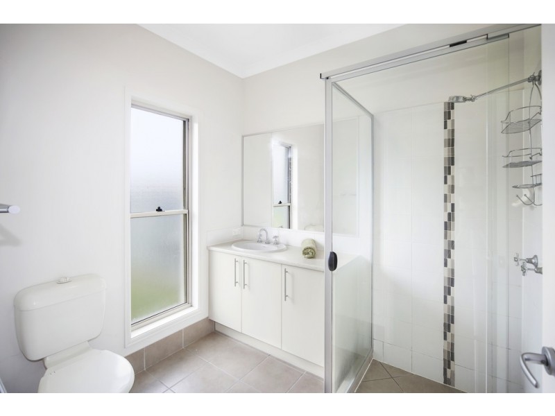 6 Cottonwood Street, Meridan Plains QLD 4551