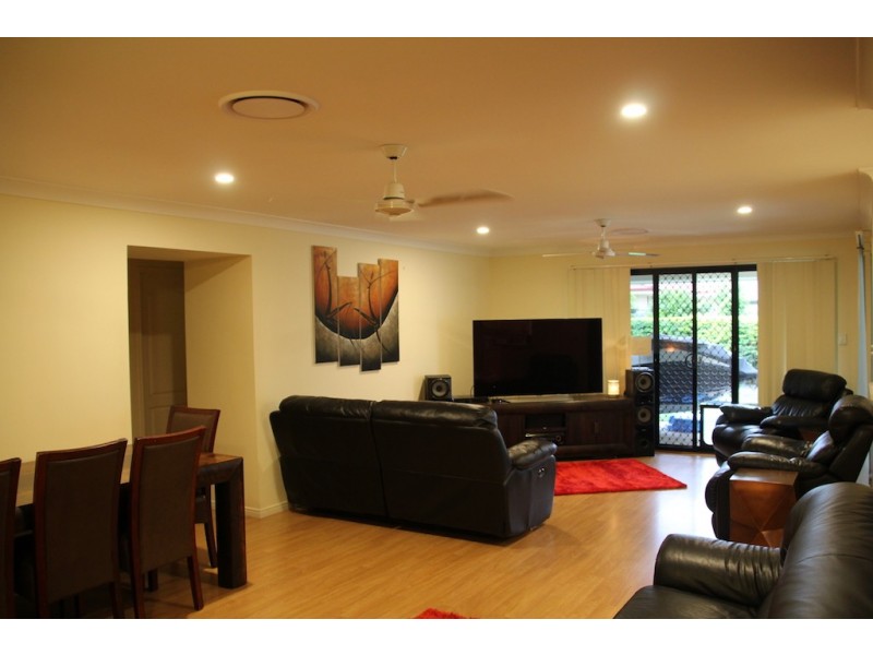 10 Lockyer Place, Pelican Waters QLD 4551