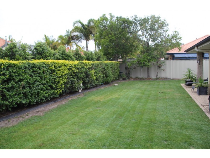 10 Lockyer Place, Pelican Waters QLD 4551