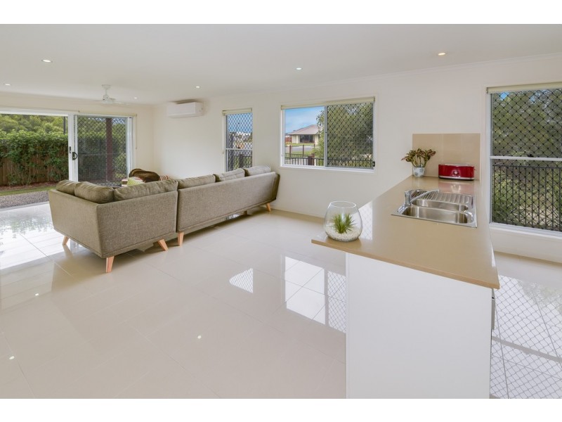 95 Springs Drive, Meridan Plains QLD 4551