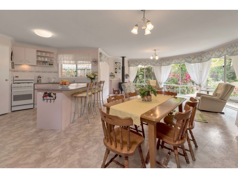 22 Athenree Place, Little Mountain QLD 4551