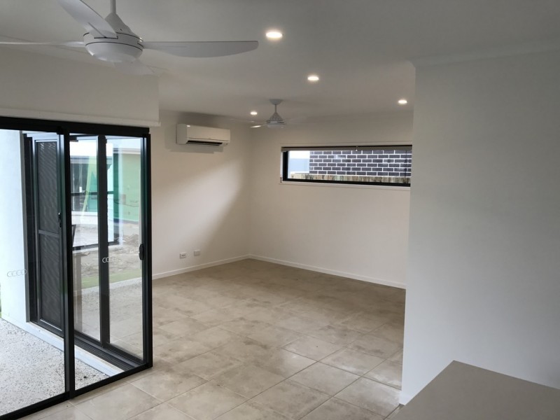 100 Steiner Crescent, Caloundra West QLD 4551
