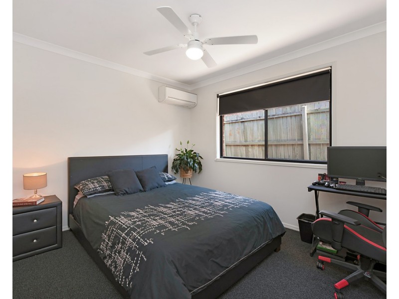 16 Berkley Place, Little Mountain QLD 4551