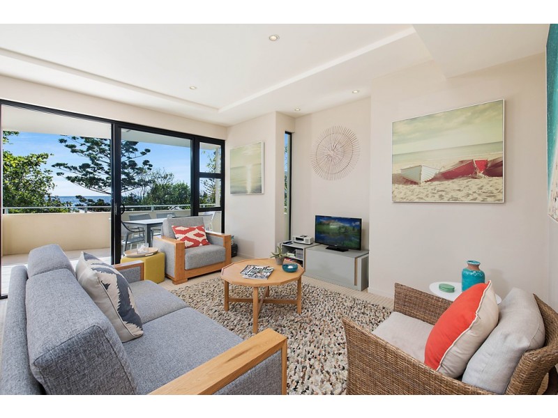 Unit 2/25 Moffat Street, Moffat Beach QLD 4551