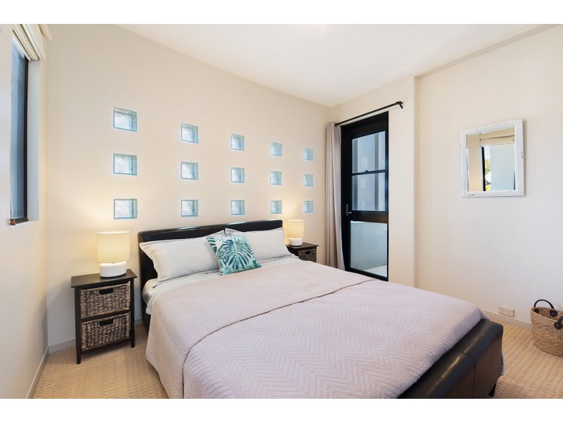 Unit 2/25 Moffat Street, Moffat Beach QLD 4551