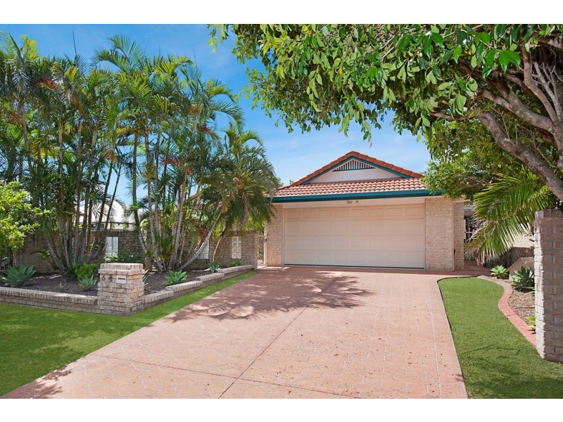 6 Investigator Place, Pelican Waters QLD 4551