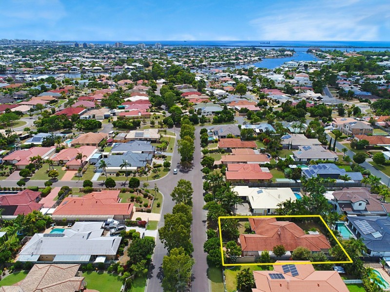 6 Investigator Place, Pelican Waters QLD 4551