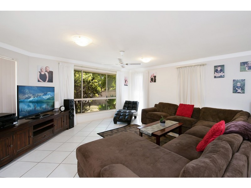 6 Investigator Place, Pelican Waters QLD 4551