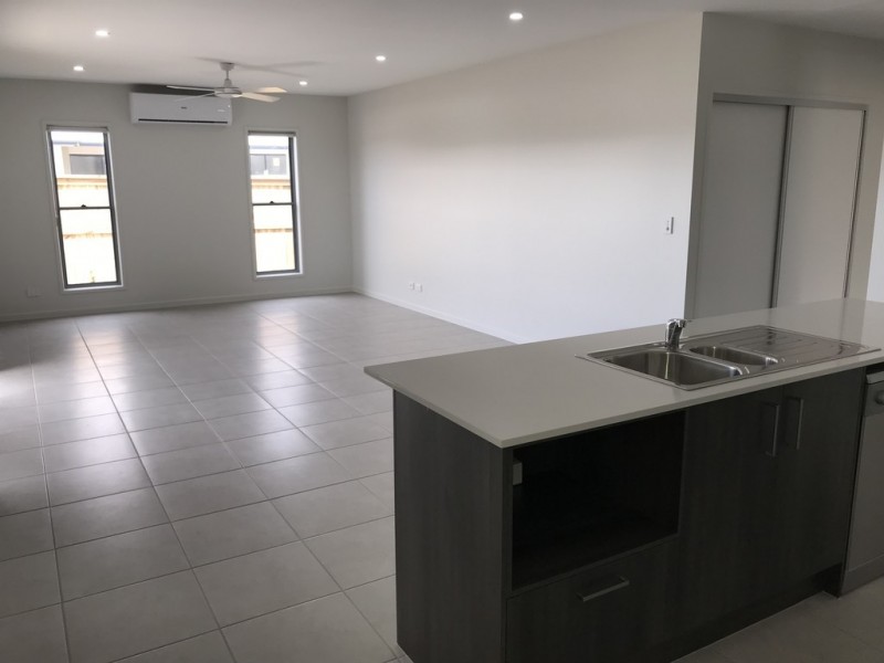 68 Meredith Crescent, Caloundra West QLD 4551