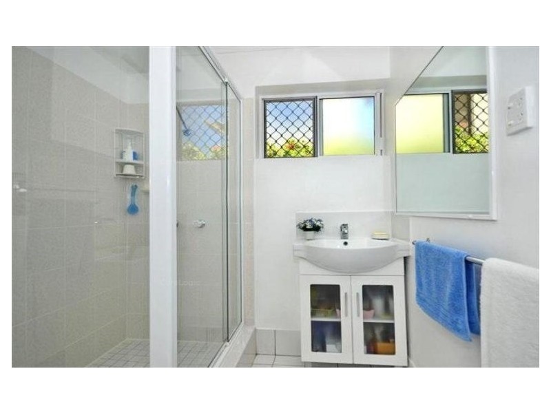 2/79 Esplanade, Golden Beach QLD 4551