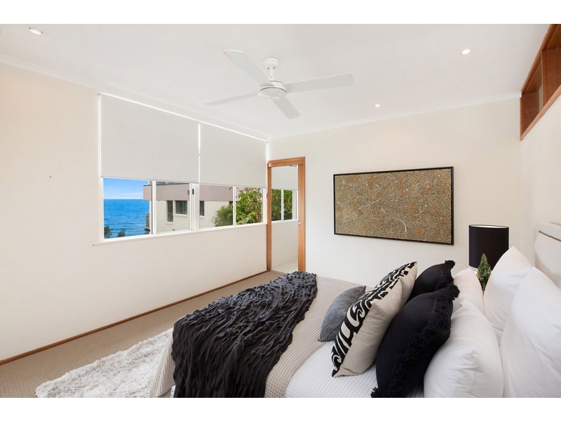 4 McIlwraith Street, Moffat Beach QLD 4551