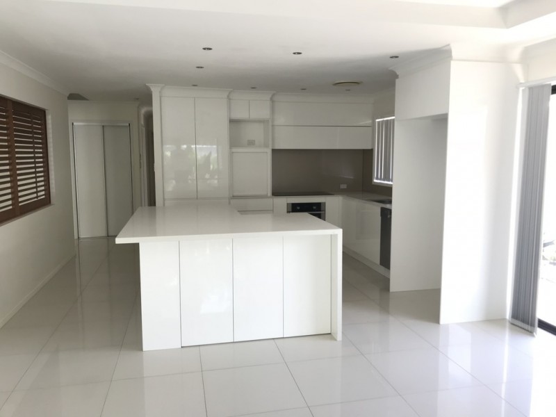 3 Sovereign Circuit, Pelican Waters QLD 4551