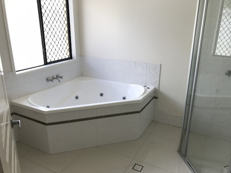 3 Sovereign Circuit, Pelican Waters QLD 4551
