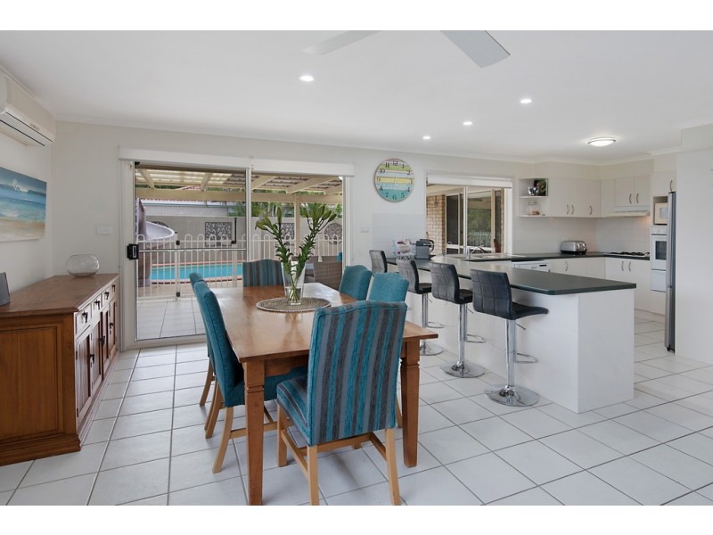 7 Traill Crescent, Currimundi QLD 4551