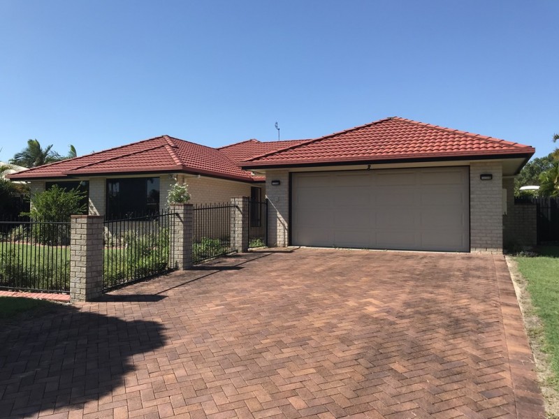 8 Matthew Crescent, Pelican Waters QLD 4551