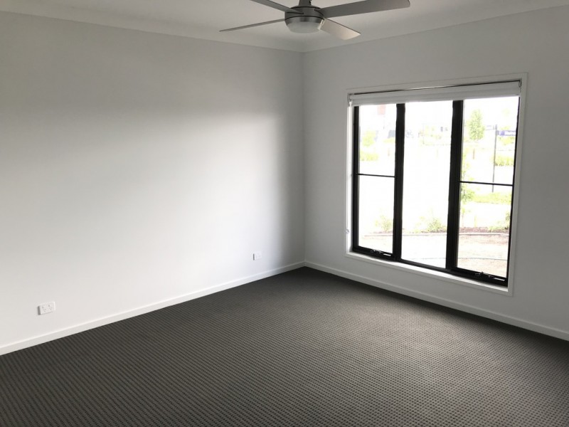32 Steiner Crescent, Caloundra West QLD 4551
