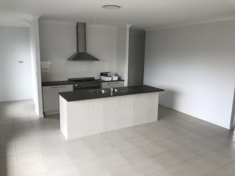 32 Steiner Crescent, Caloundra West QLD 4551