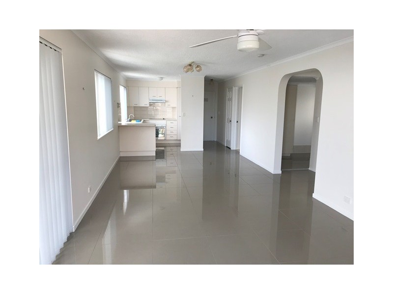 Unit 4/26 Moreton Parade, Kings Beach QLD 4551