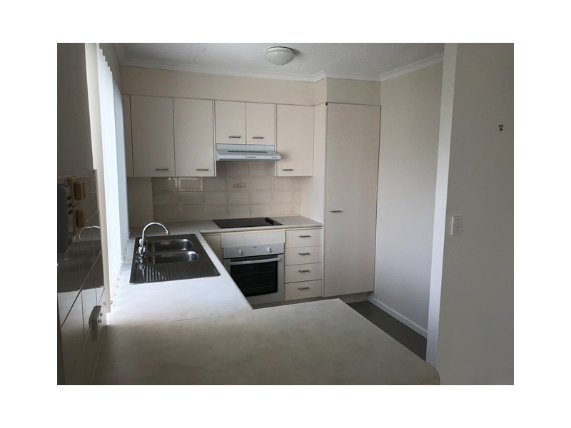 Unit 4/26 Moreton Parade, Kings Beach QLD 4551