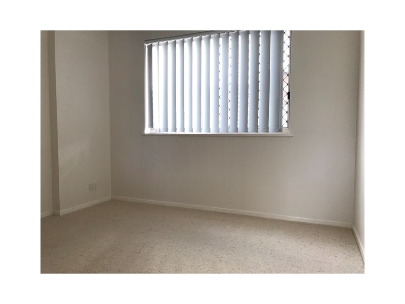Unit 4/26 Moreton Parade, Kings Beach QLD 4551