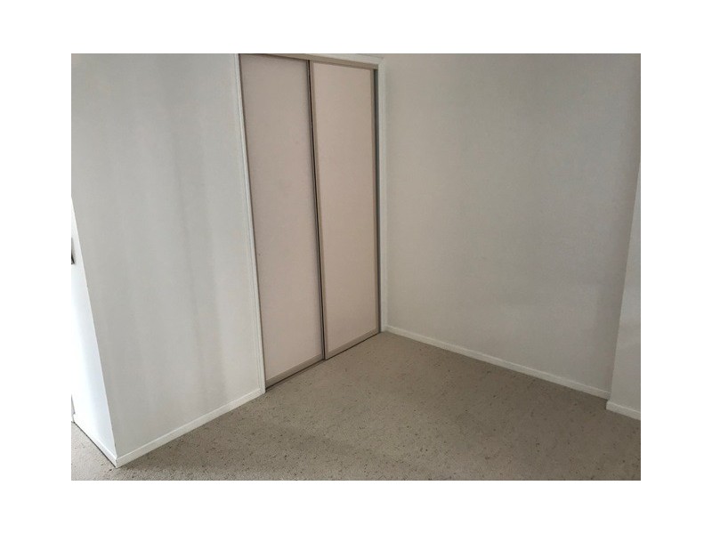 Unit 4/26 Moreton Parade, Kings Beach QLD 4551
