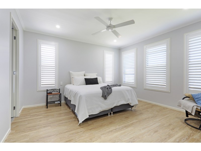 18 Westholme Circuit, Pelican Waters QLD 4551