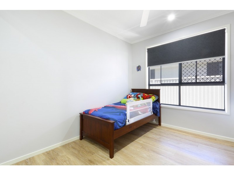 18 Westholme Circuit, Pelican Waters QLD 4551