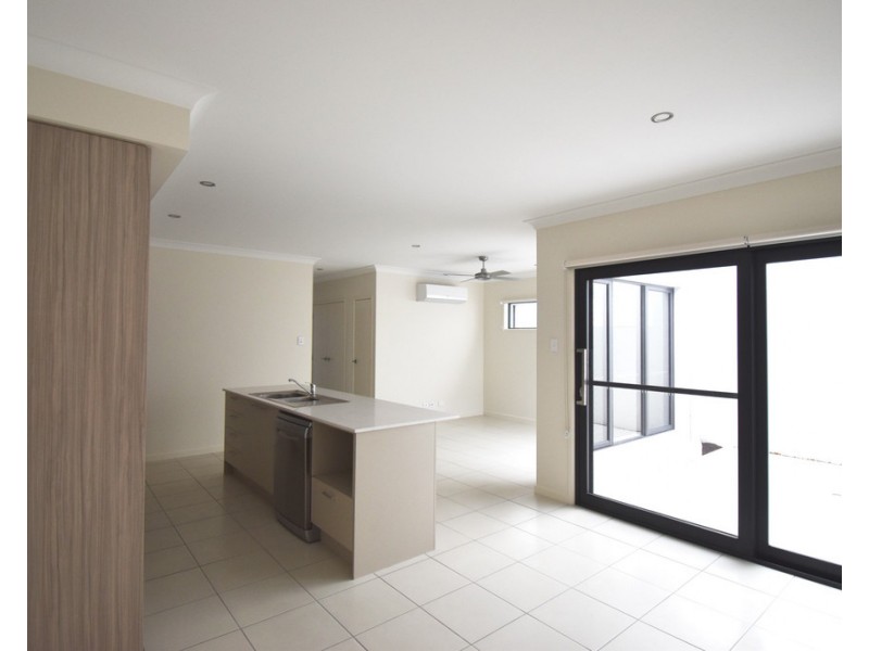 12 Pamphlet Place, Palmview QLD 4553