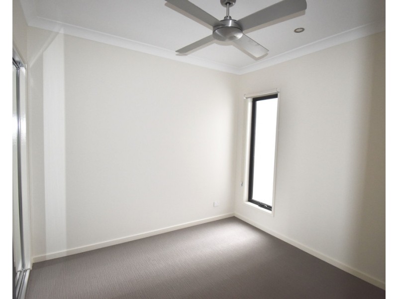 12 Pamphlet Place, Palmview QLD 4553