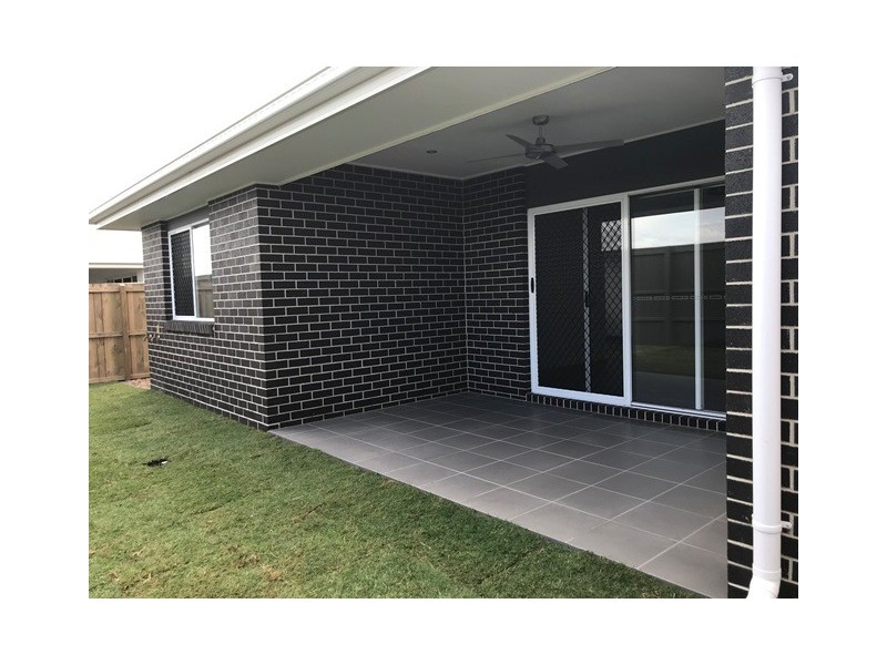 2 Haskins Street, Caloundra West QLD 4551