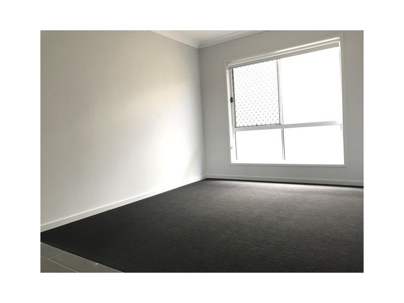 2 Haskins Street, Caloundra West QLD 4551