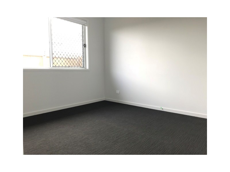 2 Haskins Street, Caloundra West QLD 4551