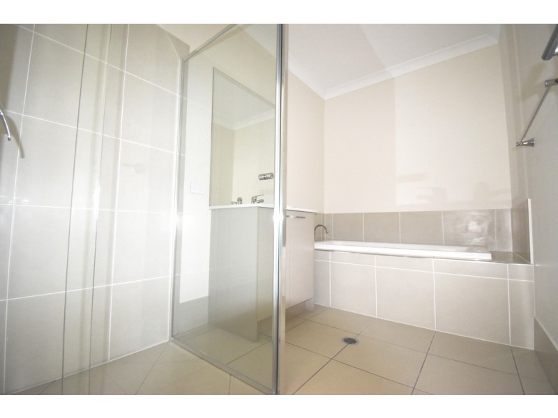 16 Pamphlett Place, Palmview QLD 4553