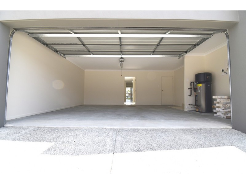 16 Pamphlett Place, Palmview QLD 4553