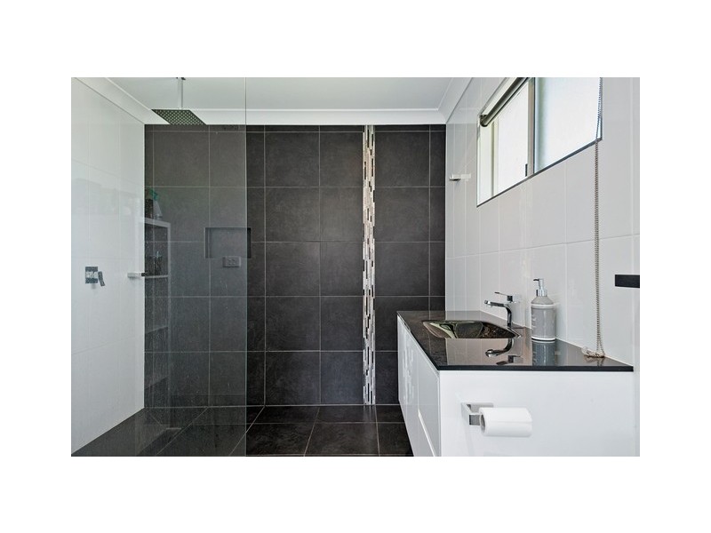 19 Albatross Avenue, Aroona QLD 4551