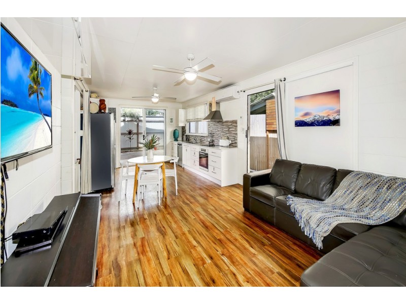 27 Roderick Street, Moffat Beach QLD 4551