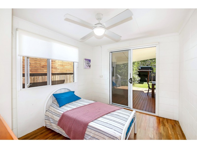 27 Roderick Street, Moffat Beach QLD 4551