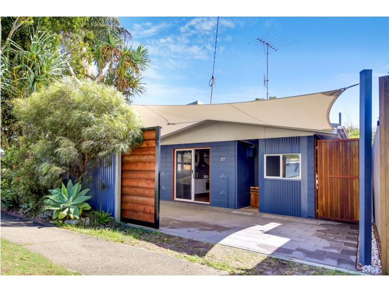 27 Roderick Street, Moffat Beach QLD 4551