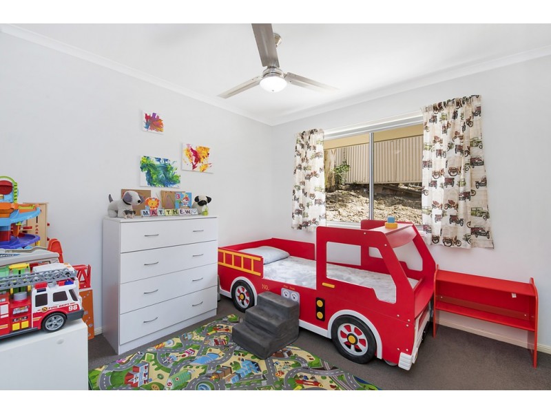 15 Pinanga Place, Little Mountain QLD 4551