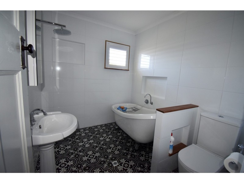 50 Cooroora Street, Dicky Beach QLD 4551