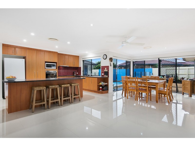 4 Prow Street, Caloundra West QLD 4551